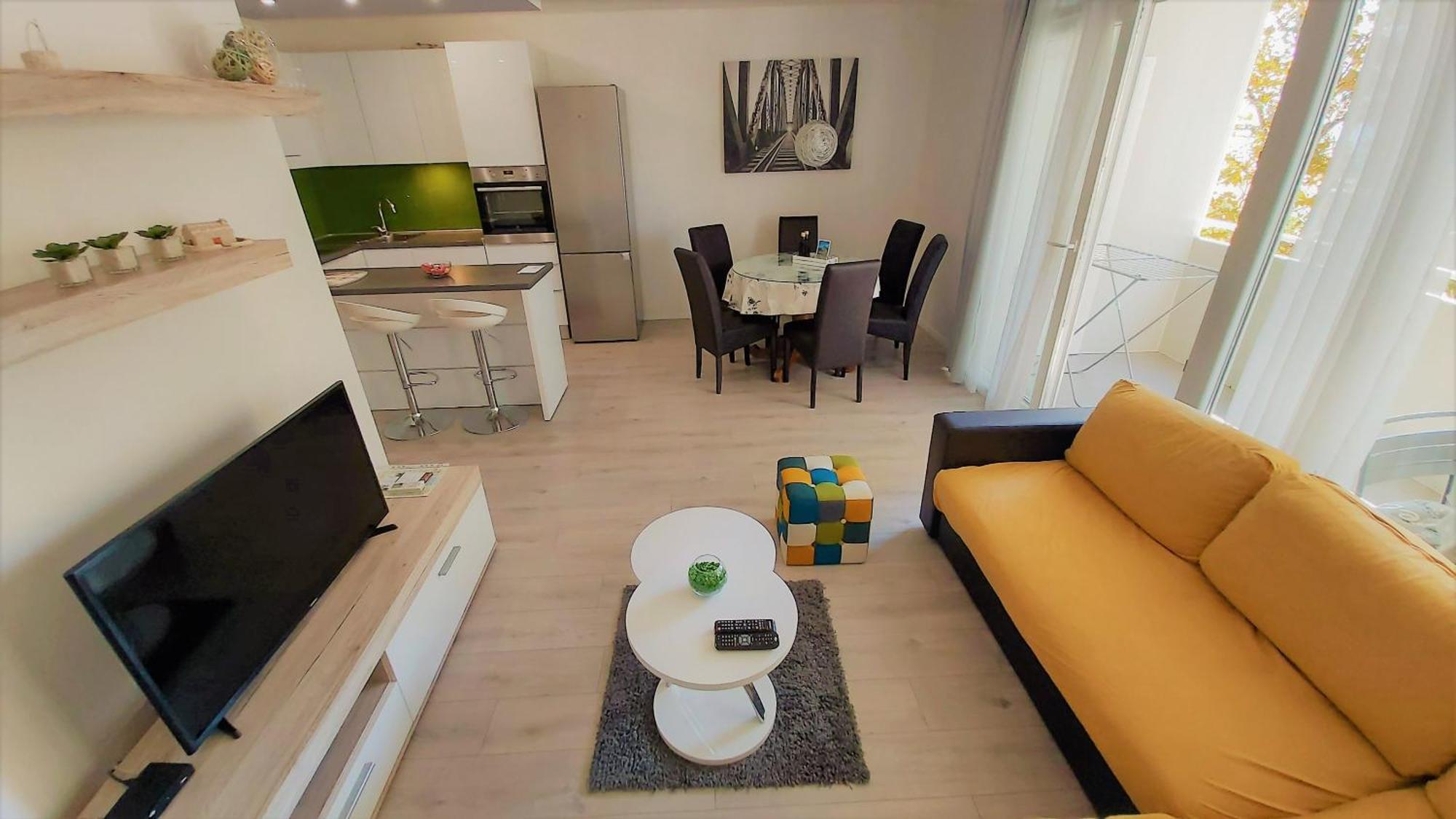 Apartment Punta 오미스 외부 사진