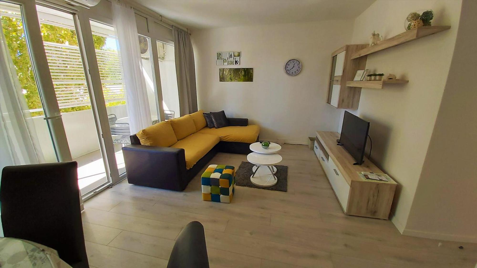 Apartment Punta 오미스 외부 사진