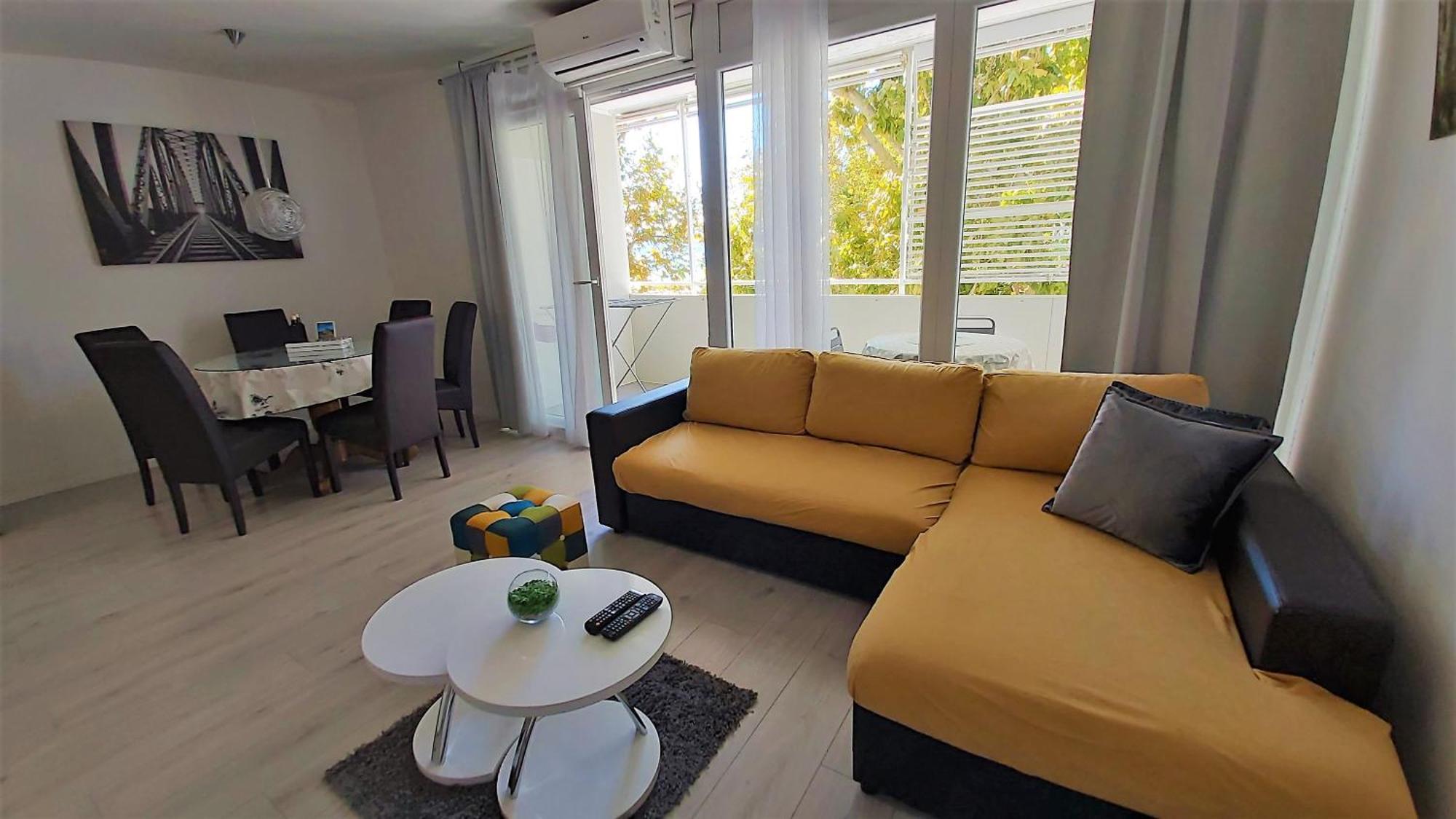 Apartment Punta 오미스 외부 사진